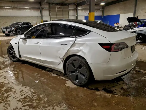 5YJ3E1EAXPF558200 2023 TESLA MODEL 3 - Image 2