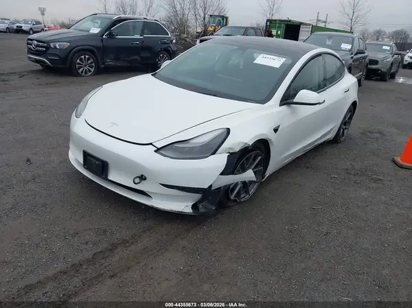 5YJ3E1EAXPF560805 2023 TESLA MODEL 3 - Image 2