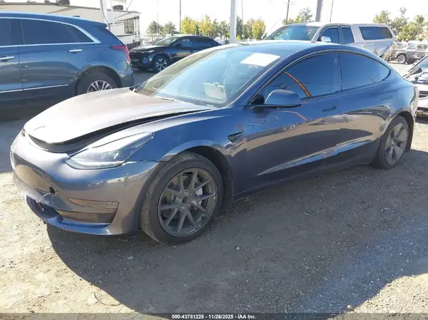 5YJ3E1EAXPF561386 2023 TESLA MODEL 3 - Image 2