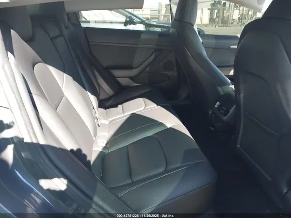 5YJ3E1EAXPF561386 2023 TESLA MODEL 3 - Image 8