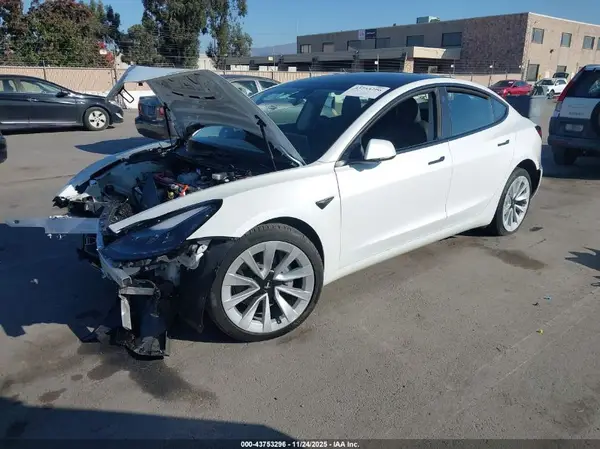 5YJ3E1EAXPF562683 2023 TESLA MODEL 3 - Image 2