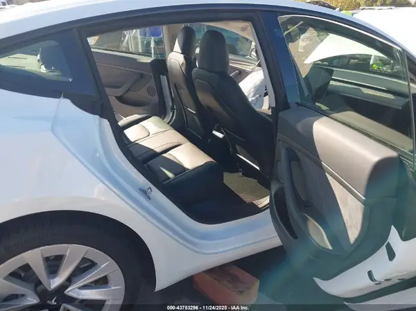 5YJ3E1EAXPF562683 2023 TESLA MODEL 3 - Image 8