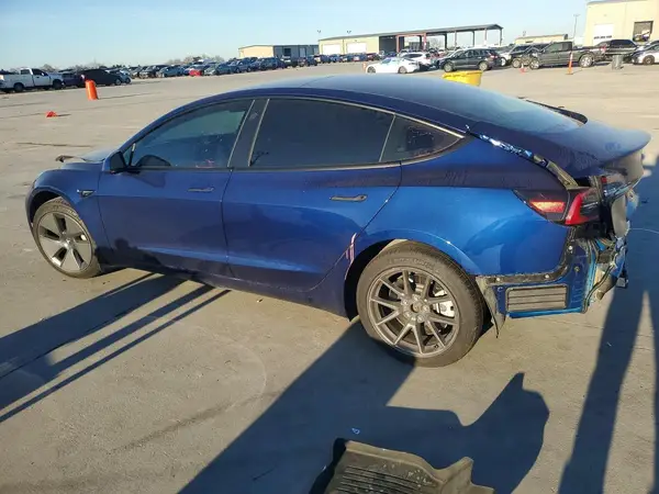 5YJ3E1EAXPF565003 2023 TESLA MODEL 3 - Image 2