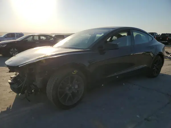 5YJ3E1EAXPF566085 2023 TESLA MODEL 3 - Image 1
