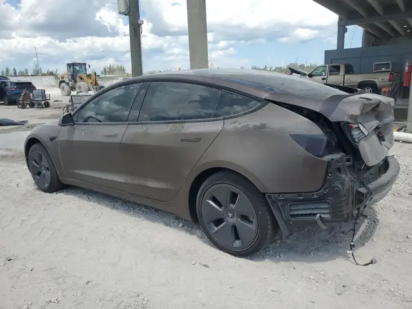 5YJ3E1EAXPF566121 2023 TESLA MODEL 3 - Image 2