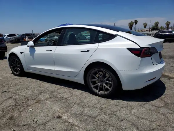 5YJ3E1EAXPF566152 2023 TESLA MODEL 3 - Image 2