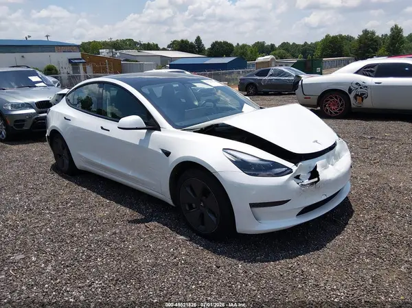 5YJ3E1EAXPF568029 2023 TESLA MODEL 3 - Image 1