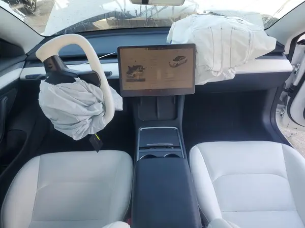 5YJ3E1EAXPF569102 2023 TESLA MODEL 3 - Image 8