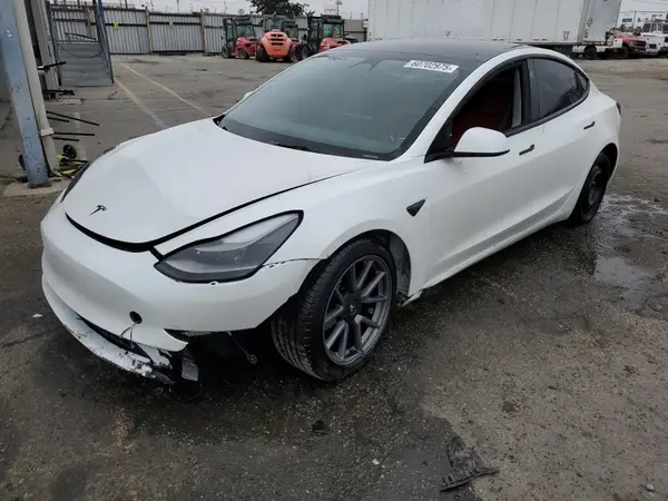 5YJ3E1EAXPF574333 2023 TESLA MODEL 3 - Image 1