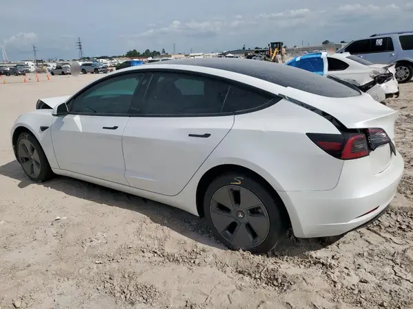 5YJ3E1EAXPF575532 2023 TESLA MODEL 3 - Image 2