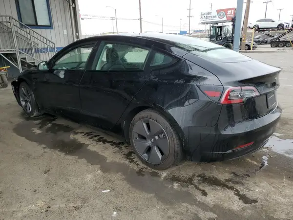 5YJ3E1EAXPF576695 2023 TESLA MODEL 3 - Image 2