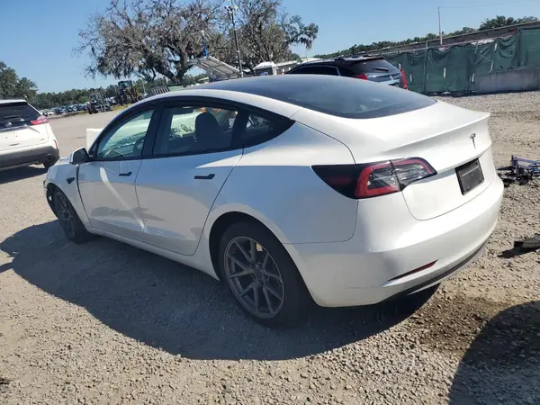 5YJ3E1EAXPF579645 2023 TESLA MODEL 3 - Image 2