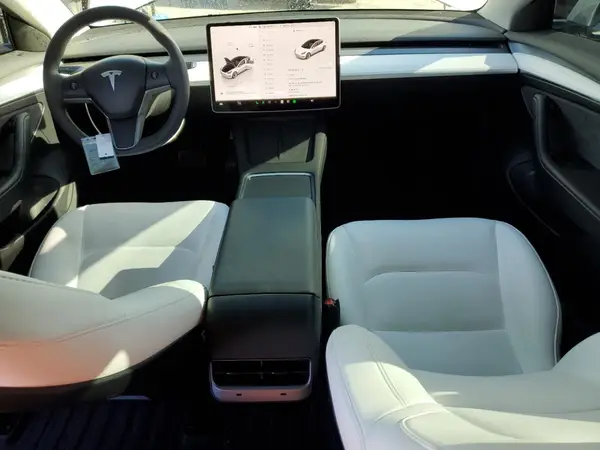 5YJ3E1EAXPF583324 2023 TESLA MODEL 3 - Image 8