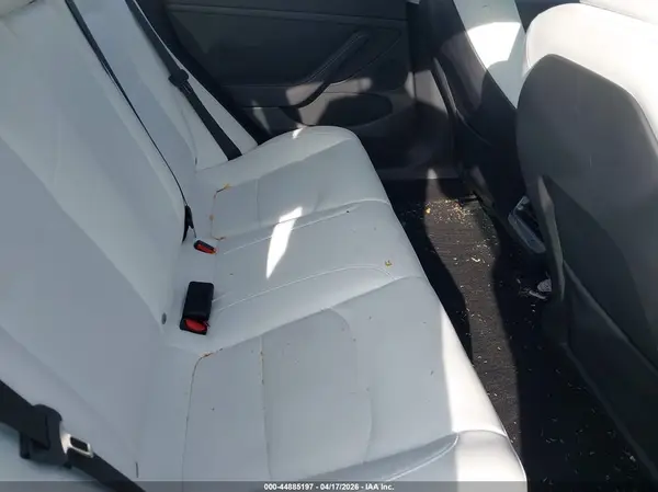 5YJ3E1EAXPF583887 2023 TESLA MODEL 3 - Image 8