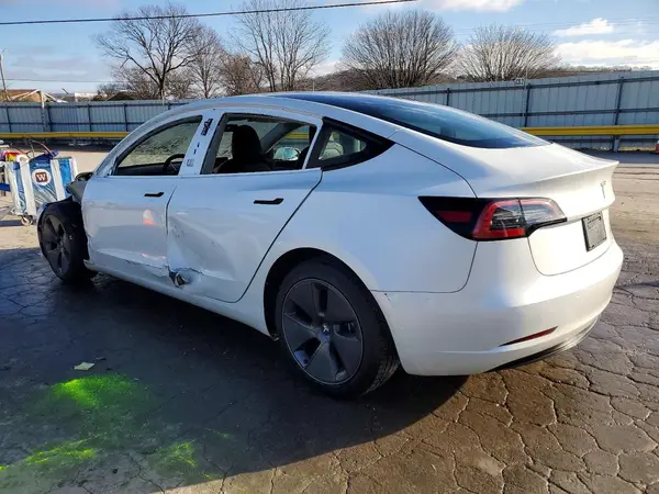 5YJ3E1EAXPF586790 2023 TESLA MODEL 3 - Image 2