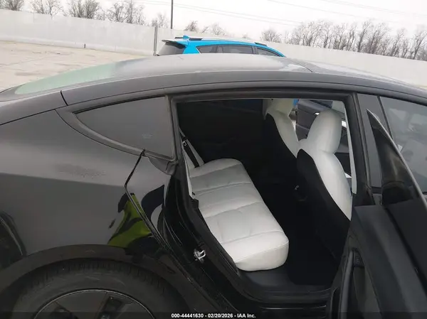 5YJ3E1EAXPF588166 2023 TESLA MODEL 3 - Image 8