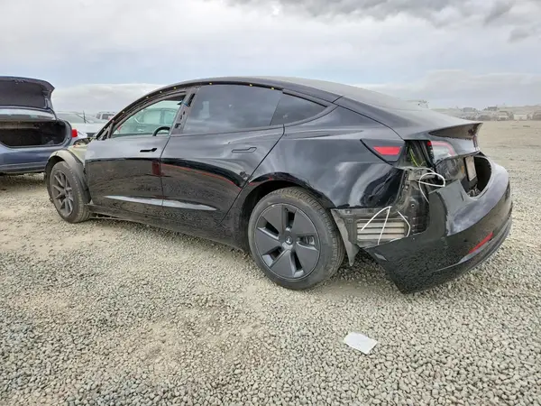 5YJ3E1EAXPF589401 2023 TESLA MODEL 3 - Image 2