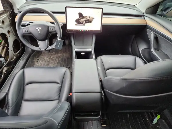 5YJ3E1EAXPF589401 2023 TESLA MODEL 3 - Image 8