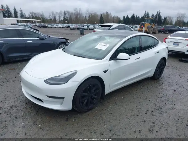 5YJ3E1EAXPF593383 2023 TESLA MODEL 3 - Image 2