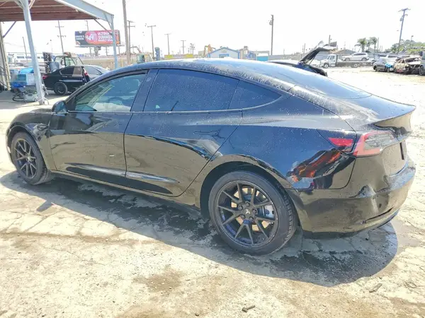 5YJ3E1EAXPF600350 2023 TESLA MODEL 3 - Image 2