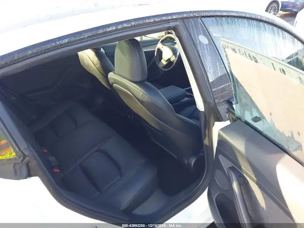 5YJ3E1EAXPF600543 2023 TESLA MODEL 3 - Image 8