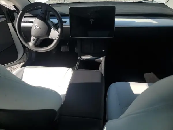 5YJ3E1EAXPF605399 2023 TESLA MODEL 3 - Image 8