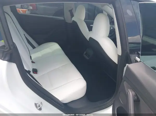 5YJ3E1EAXPF607251 2023 TESLA MODEL 3 - Image 8