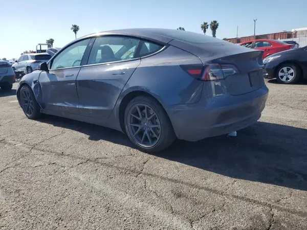 5YJ3E1EAXPF607931 2023 TESLA MODEL 3 - Image 2