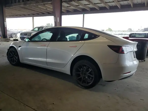 5YJ3E1EAXPF608884 2023 TESLA MODEL 3 - Image 2