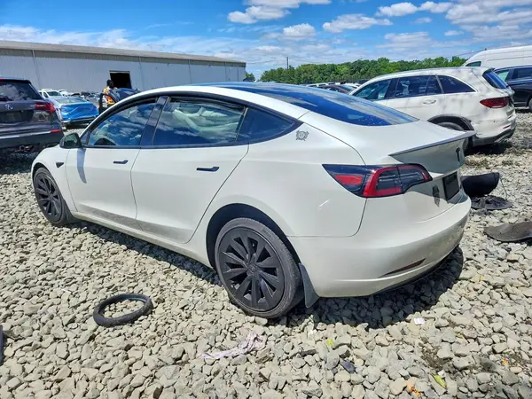 5YJ3E1EAXPF610831 2023 TESLA MODEL 3 - Image 2