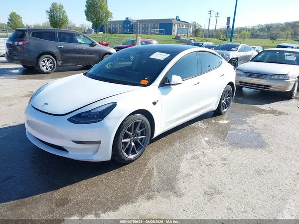 5YJ3E1EAXPF612613 2023 TESLA MODEL 3 - Image 2