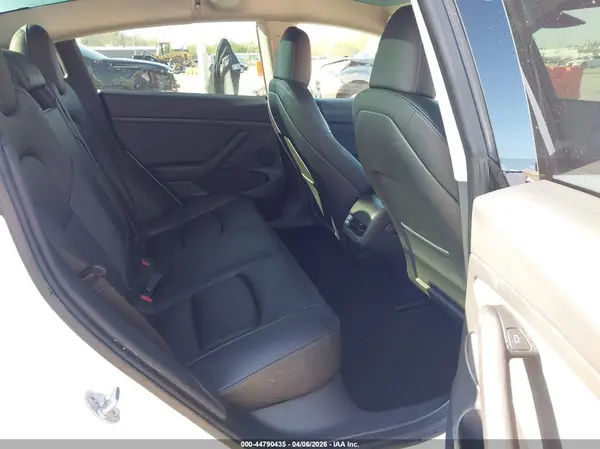 5YJ3E1EAXPF612613 2023 TESLA MODEL 3 - Image 8