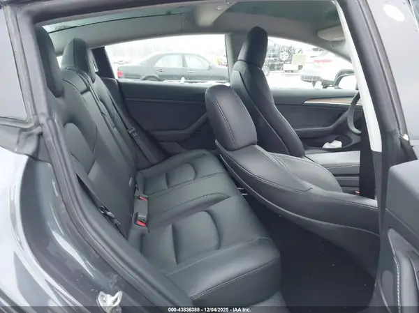 5YJ3E1EAXPF614135 2023 TESLA MODEL 3 - Image 8