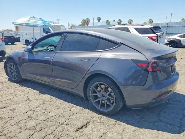 5YJ3E1EAXPF616161 2023 TESLA MODEL 3 - Image 2