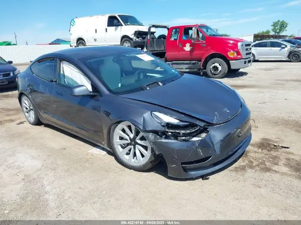 5YJ3E1EAXPF617388 2023 TESLA MODEL 3 - Image 1