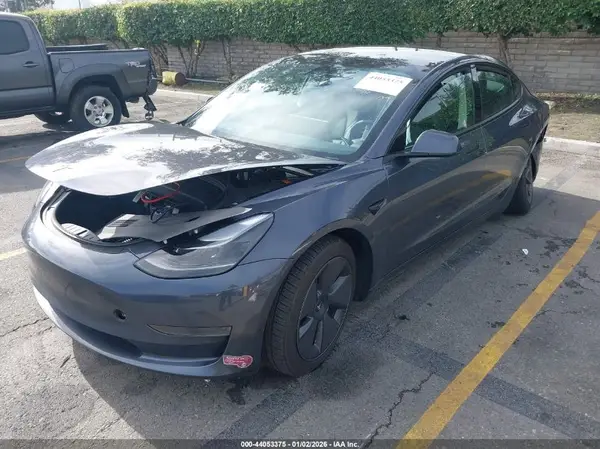 5YJ3E1EAXPF617519 2023 TESLA MODEL 3 - Image 2