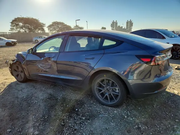 5YJ3E1EAXPF617665 2023 TESLA MODEL 3 - Image 2