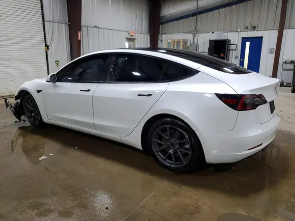 5YJ3E1EAXPF618217 2023 TESLA MODEL 3 - Image 2