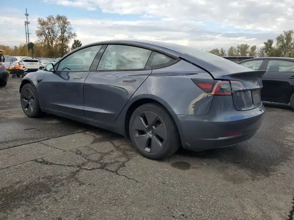 5YJ3E1EAXPF619870 2023 TESLA MODEL 3 - Image 2