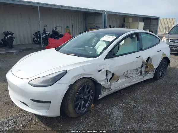 5YJ3E1EAXPF626849 2023 TESLA MODEL 3 - Image 2