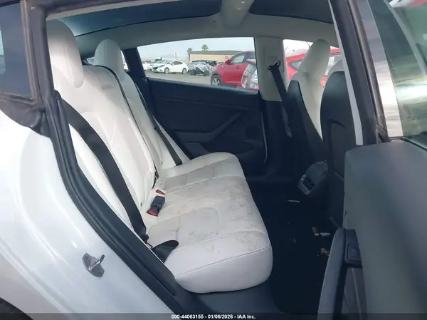 5YJ3E1EAXPF626849 2023 TESLA MODEL 3 - Image 8