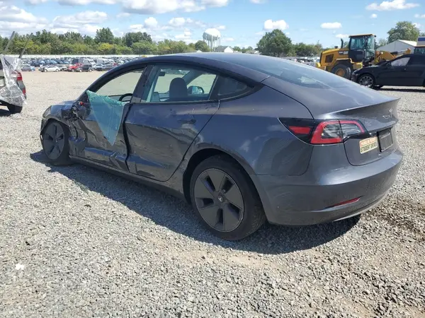5YJ3E1EAXPF639133 2023 TESLA MODEL 3 - Image 2