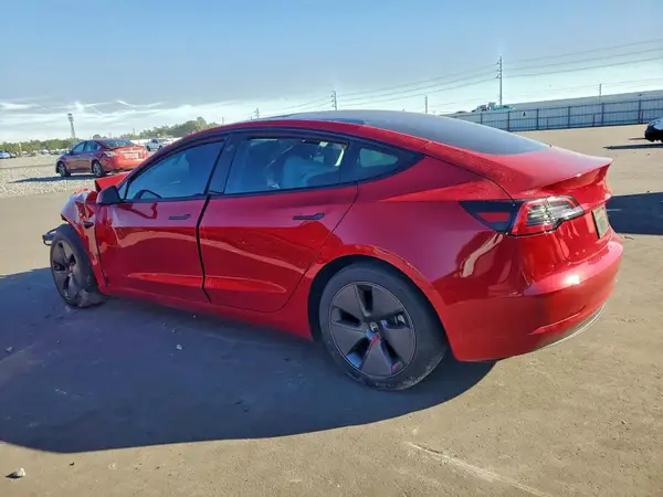 5YJ3E1EAXPF639228 2023 TESLA MODEL 3 - Image 2