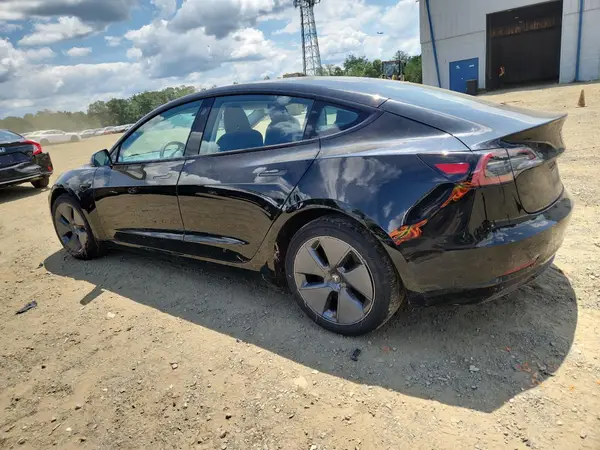 5YJ3E1EAXPF640380 2023 TESLA MODEL 3 - Image 2