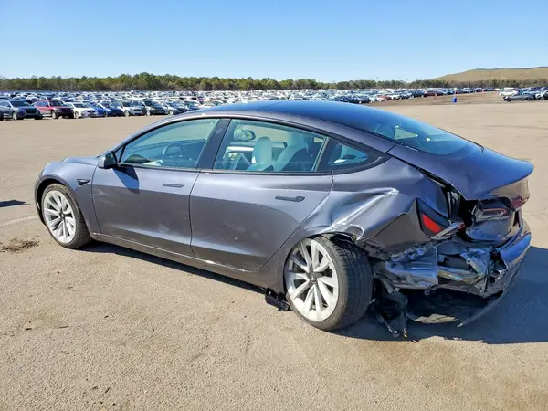 5YJ3E1EAXPF641027 2023 TESLA MODEL 3 - Image 2