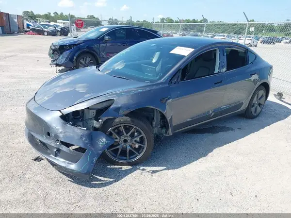 5YJ3E1EAXPF642632 2023 TESLA MODEL 3 - Image 2