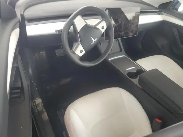 5YJ3E1EAXPF643120 2023 TESLA MODEL 3 - Image 8
