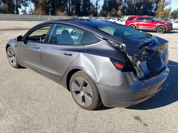 5YJ3E1EAXPF646003 2023 TESLA MODEL 3 - Image 2