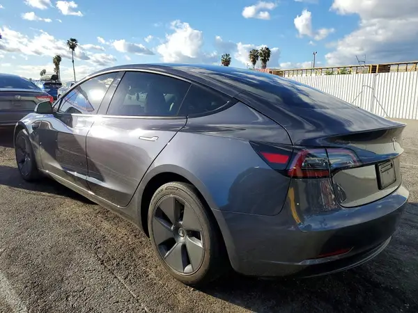 5YJ3E1EAXPF647118 2023 TESLA MODEL 3 - Image 2