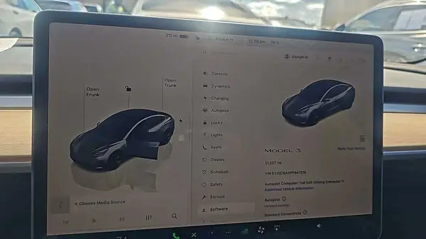 5YJ3E1EAXPF647216 2023 TESLA MODEL 3 - Image 8